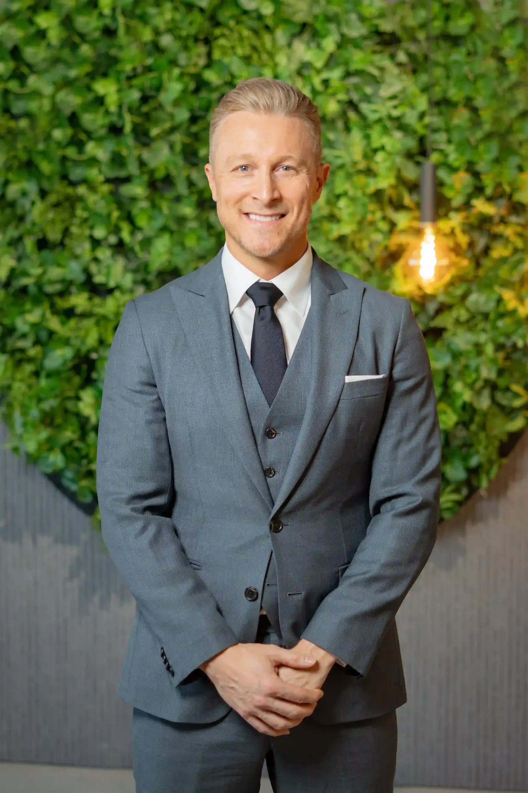 Gary Wales‬